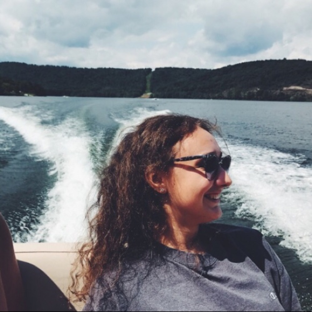 Meet your Posher, Emily